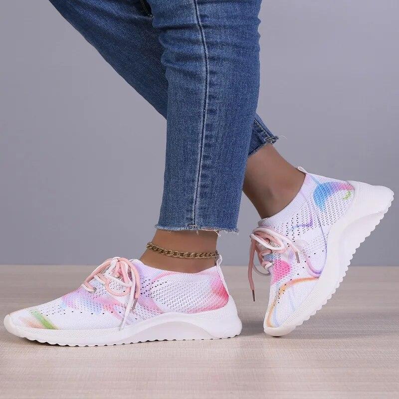 Женские кроссовки 2024, весенние новые смешанные цвета, эластичная ткань, женская повседневная вулканизированная обувь на шнуровке, 43 спортивная обувь большого размера