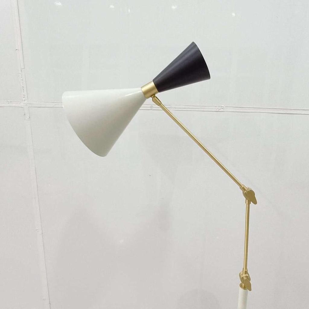 Corner Floor Lamp Stand Adjustable Arm Standing Floor Lamp with Shade