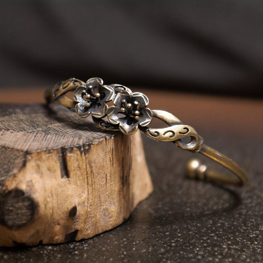 Винтажный латунный браслет ручной работы с простым 3D-цветком, браслет для пар, классический регулируемый браслет из чистой меди в стиле ретро для мужчин и женщин, подарок