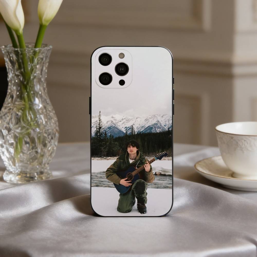 Чехол для телефона R-Rock M-Music Icon Finn W-Wolfhard для iPhone 17,16,15,14,13,12,11 Plus,Pro Max,XS,Мягкий силиконовый черный чехол