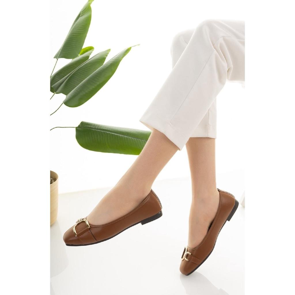 Женские балетки черного цвета с пряжками, легкая повседневная обувь на удобной подошве