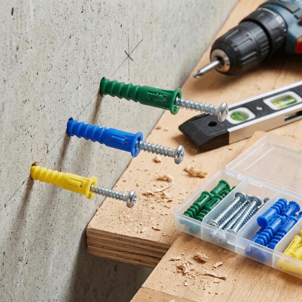 Durable Construction Screws Assortment Kit Plastic Material Self Tapping Screw  Brick Surfaces