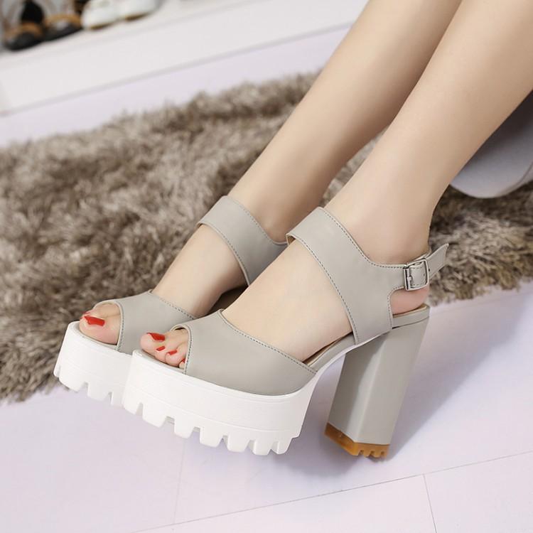 2018 Summer New Thick Heel High Heel Waterproof Table Thick Strap Buckle Fish Mouth Sandals Women