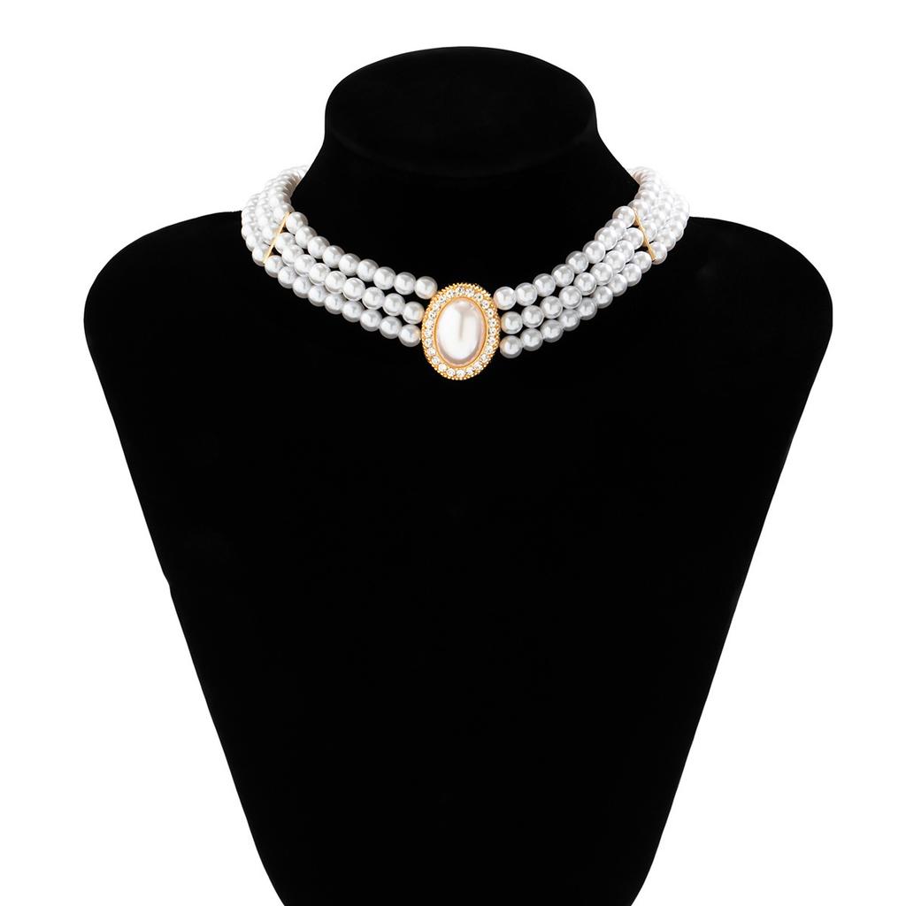 French Elegant Multi-layer Imitation Pearl Neck Chain Temperament Light Luxury Beaded Round Pendant Necklace