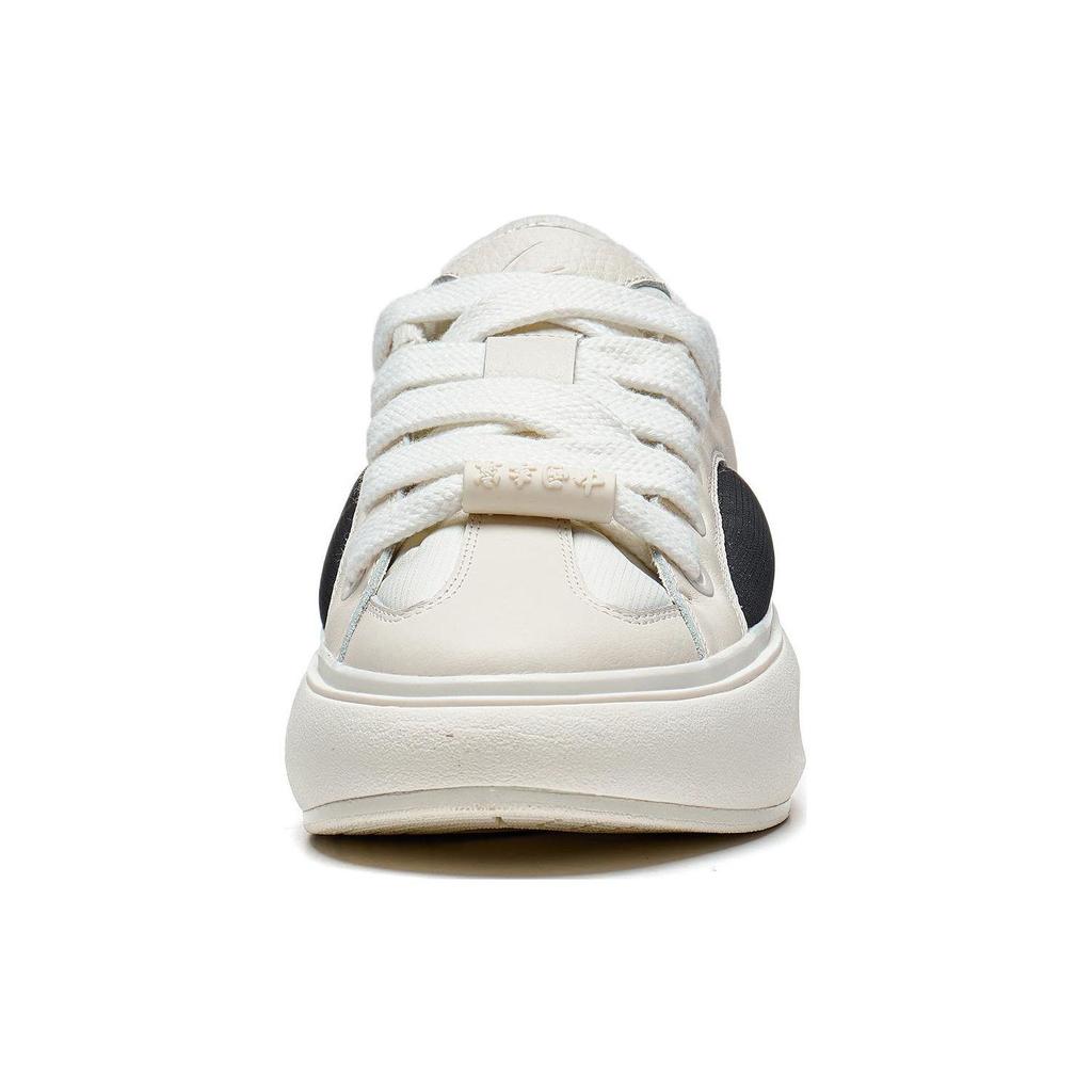 Li Ning Cloud Travel C4D Splicing Shock Absorption Non-Slip Low-Top Casual Shoes Men Casual Shoes Black White AZGT089-1