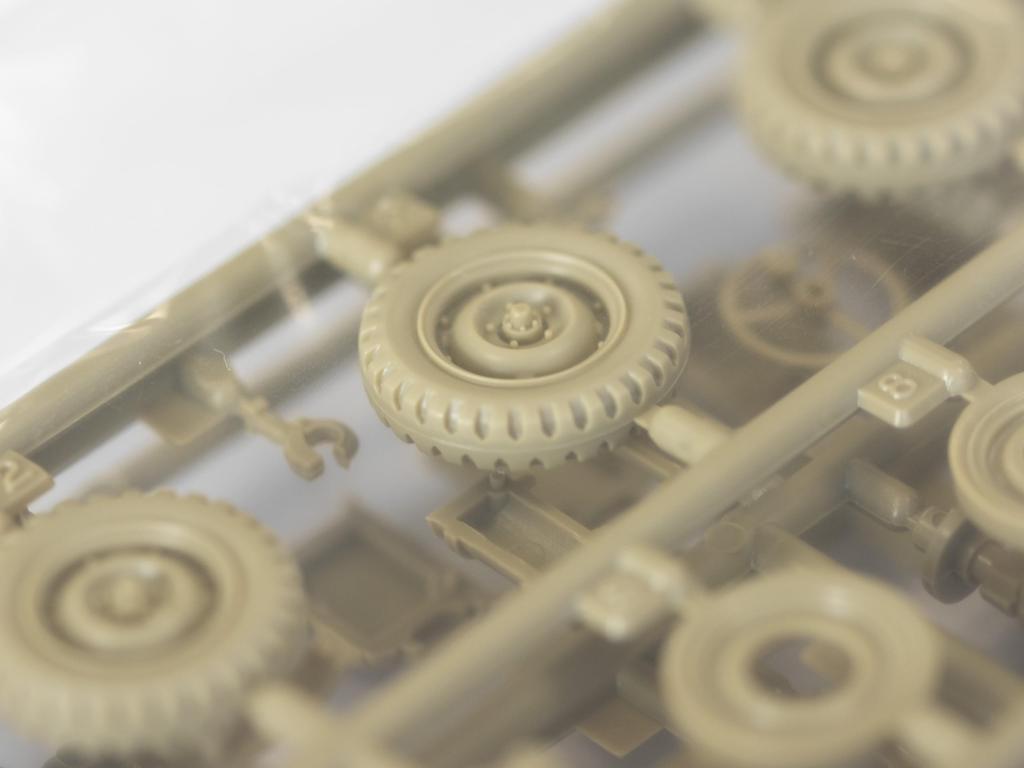 Tamiya 1/35 Военная миниатюра Серия Нет. 33 Британская армия SAS Джип Пластиковая модель 35033