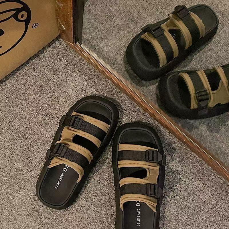 Ношение корейской версии модных туфель-маффинов с круглым носком, шлепанцев на мягкой подошве с открытым носком, летней платформенной женской пляжной обуви, популярной в интернете