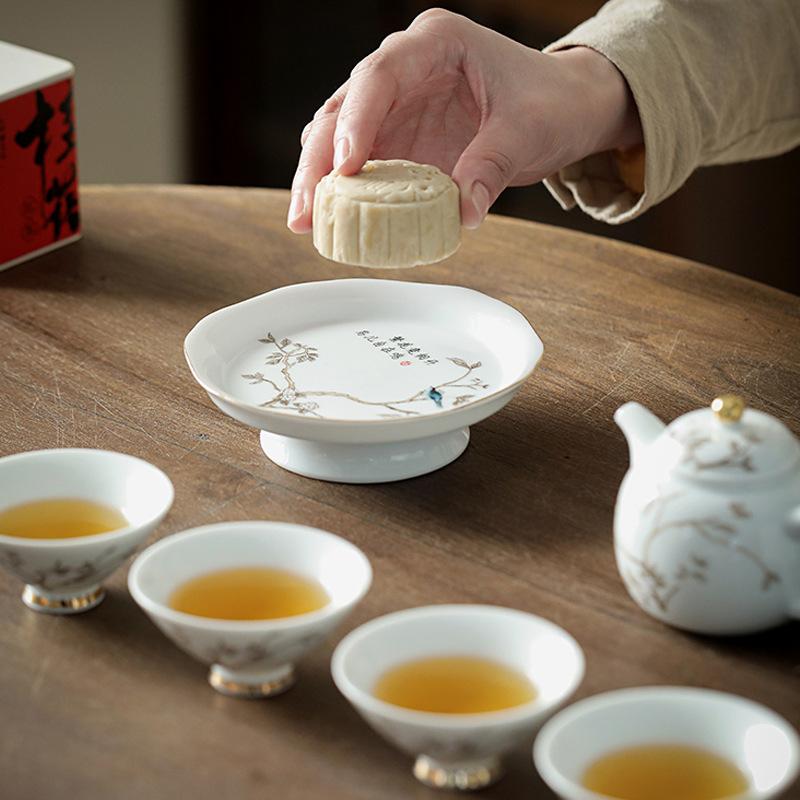 Suet white jade porcelain gold-painted household cover bowl Kung Fu tea set small set teapot teacup Jingdezhen high-end gift box