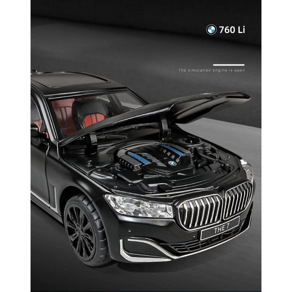 1/24 BMW THE 7 760Li Миниатюрная литая игрушечная машинка Модель 1:24 открывающиеся двери со звуком и светом, коллекция подарков для детей