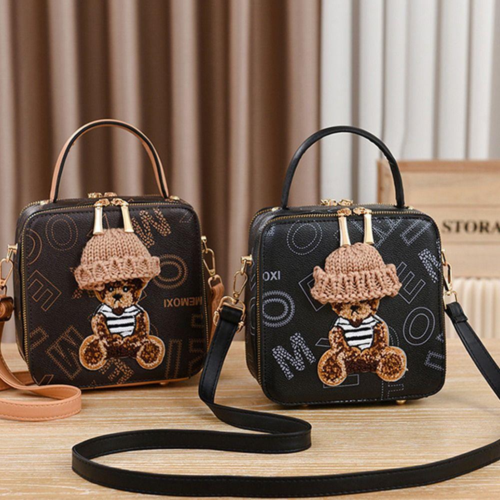 PU Leather Shoulder Bags Fashion Simple Cute Cartoon Bear Crossbody Bag Messenger Bag Women Female Small Square Bag Handbags