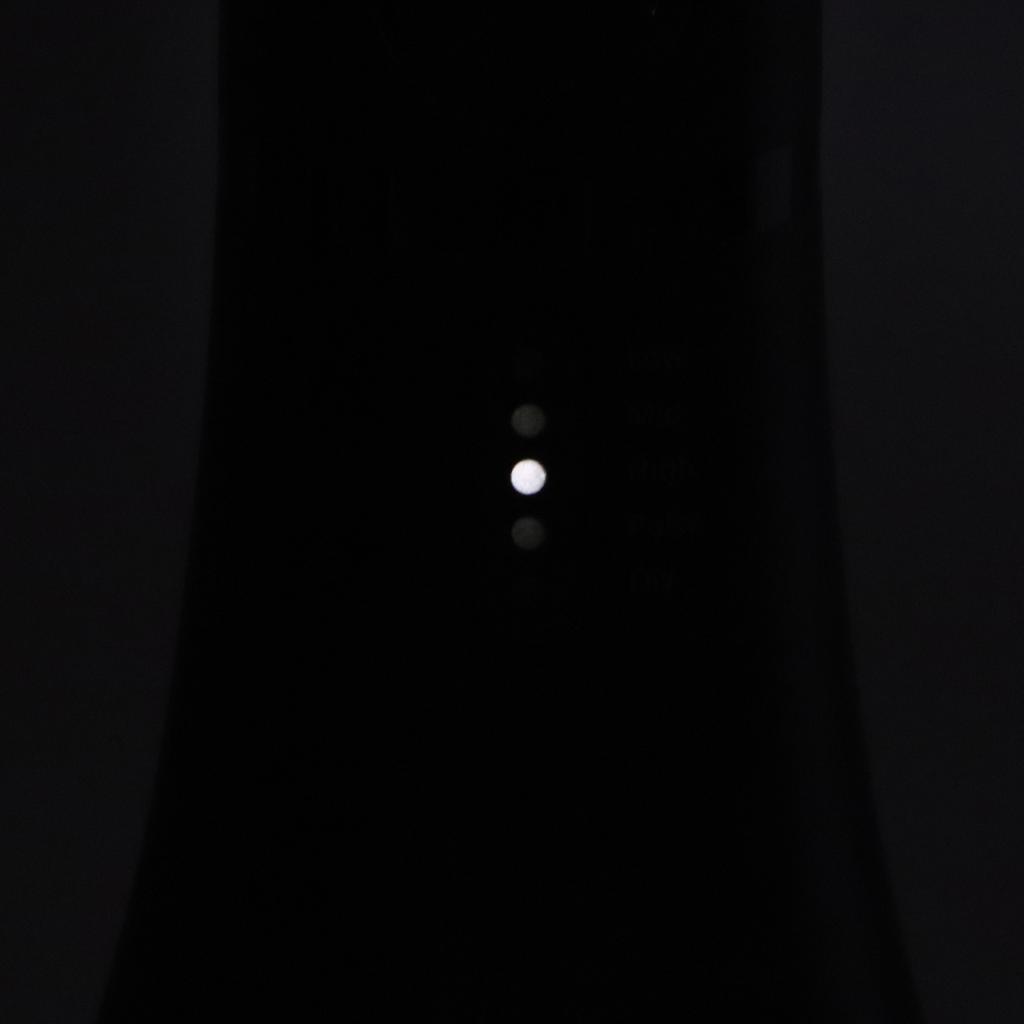 Беспроводной стоматологический ирригатор для полости рта, водонепроницаемый отбеливающий ирригатор для полости рта большой емкости для семьи ( белый)