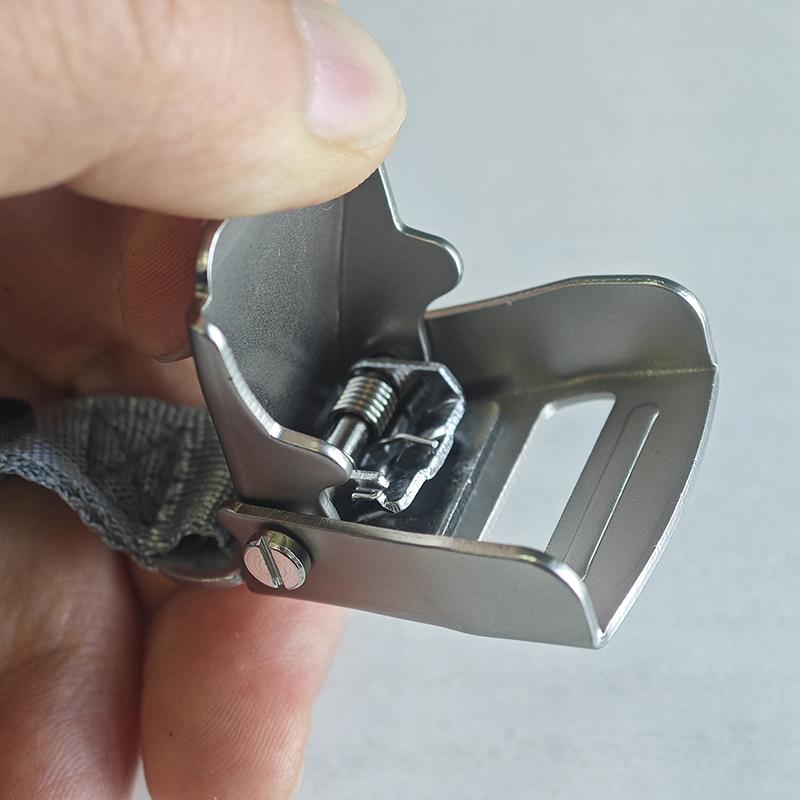 1Pc Mini Safety Seatbelt Plane Buckle Keychain Strap Key Chain For Flight Keyes Airplane Airline Small Aviation Gifts Seat Belt