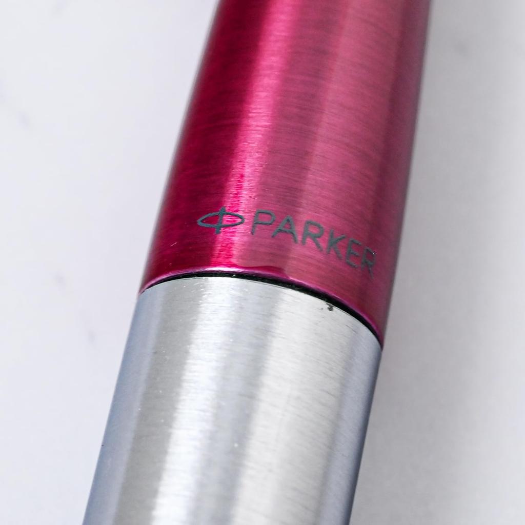 Parker Шариковая ручка Urban Magenta CT Medium Point в подарочной коробке, оригинальный импортный продукт 2143450Z на масляной основе