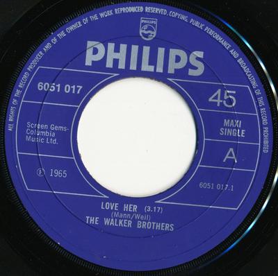 7-дюймовая пластинка WALKER BROTHERS - Love Her / The Sun Ain't Gonna Shin 6051017 Philips 1971 UK Рок Б/У
