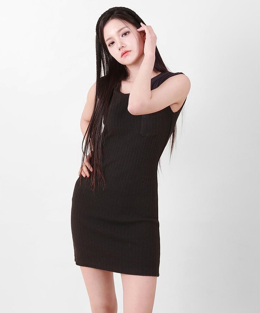 Kathrin Simple Sleeveless Mini Dress Black