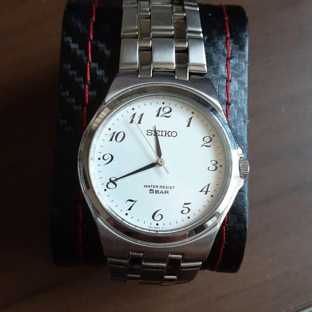 Мужские кварцевые часы SEIKO Spirit SCXP027