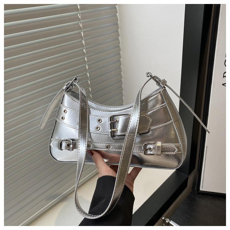 2025 простой заклепочный модный весенний новый тренд иностранный дизайн личности на плечо кроссбоди подмышечная сумка женщина