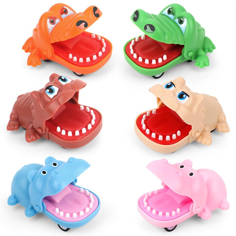 Pull Back Toy Cartoon Crocodile-shaped Bite Hand Toy Mini Pull Back Car Gift