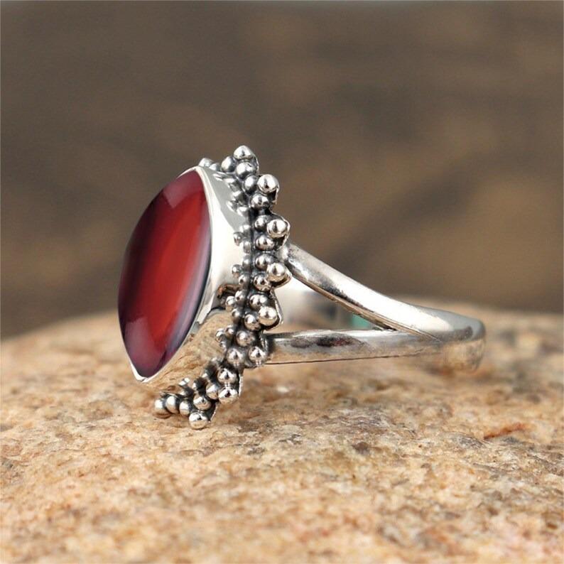 Кольцо с драгоценным камнем маркизы из красного граната, кольцо ручной работы, дизайнерское кольцо, подарок для нее, богемное кольцо, серебряное кольцо 925 пробы