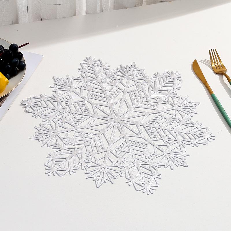 Снежинка ПВХ Рождественский Плейсмат - Горячее тиснение Рождественское украшение стола для западных ресторанов