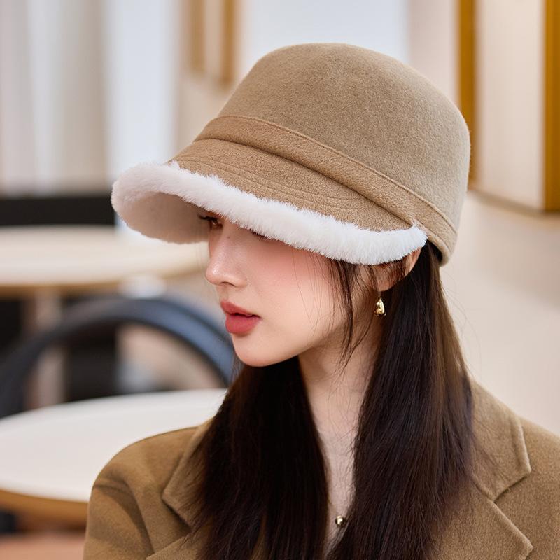 Women's Retro Plush Burr Equestrian Hat Versatile Windproof Warm Hat Autumn and Winter New British Style Hat