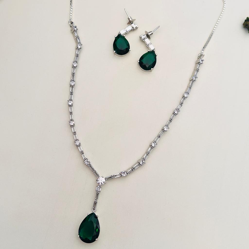 Silver Plated Diamond Round Necklace Set Diamond Necklace Set for Women