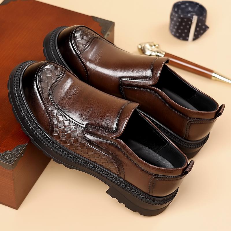 Fashion New Handmade Leather Casual Men Shoes Design Sneakers Man Breathable Leather Shoes Men Ankle Boots Outdoor