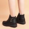 Женские плюшевые теплые кожаные ботинки из мягкой кожи, нескользящие короткие ботинки на мягкой подошве на плоской подошве, утепленная зимняя обувь