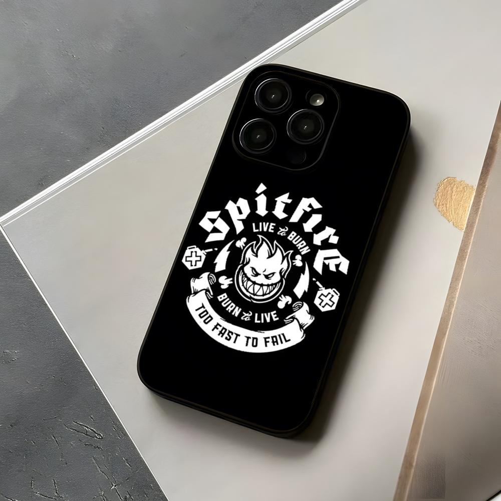 Spit Fires SkateBoards Phone Case For Iphone 15 16 12 Peace 14 Se 2020 2022 Pro Max 11 13 Xr X Xs Plus Funda Shell Cover