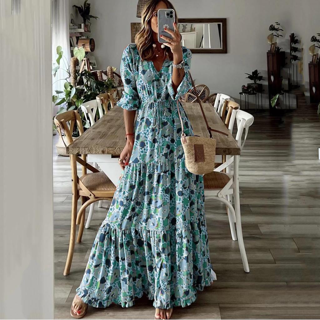 2025 Summer New Women's Temperament Vacation V-neck Printed Pendulum Long Dress