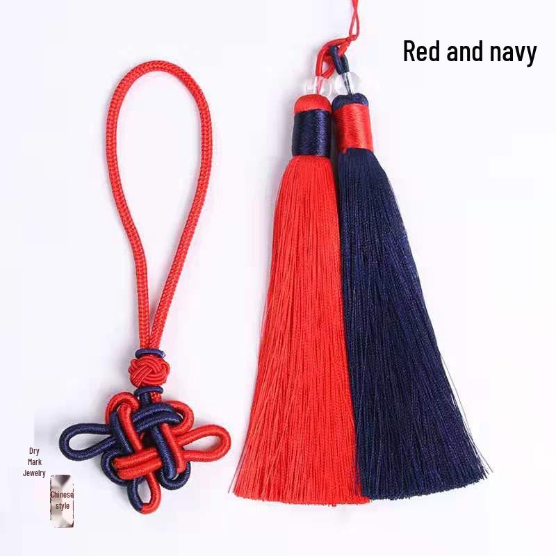 Двухцветная кисточка-подвеска в виде китайского узла для рукоделия