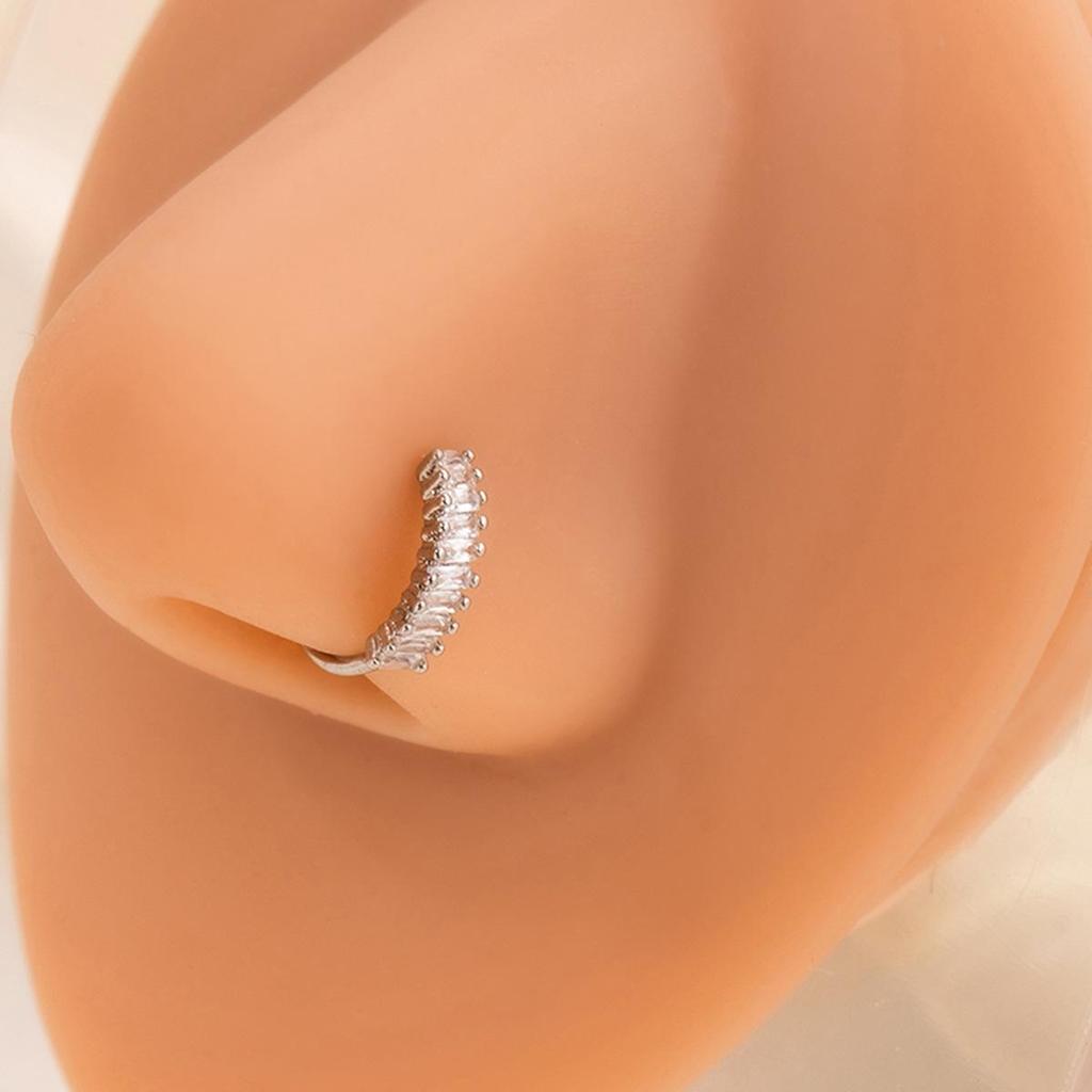 Кольцо для носа в виде листьев и цветов европейского и американского происхождения с бриллиантовой инкрустацией — элегантное, креативное, не требующее пирсинга.