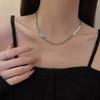 2025 Women's Chic Light Luxury Collarbone Chain: Elegant Ins Style Choker