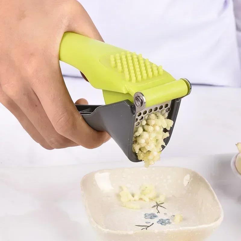 1 Pcs Stainless Steel Garlic Press Crusher Multifunction Handheld Mincer Home Cooking Vegetables Squeezer Masher Tools