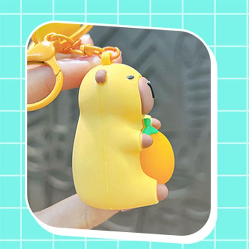 Брелок для ключей с куклой-капибарой из мультфильма и огнями, креативный брелок-аниме, ночник-подвеска