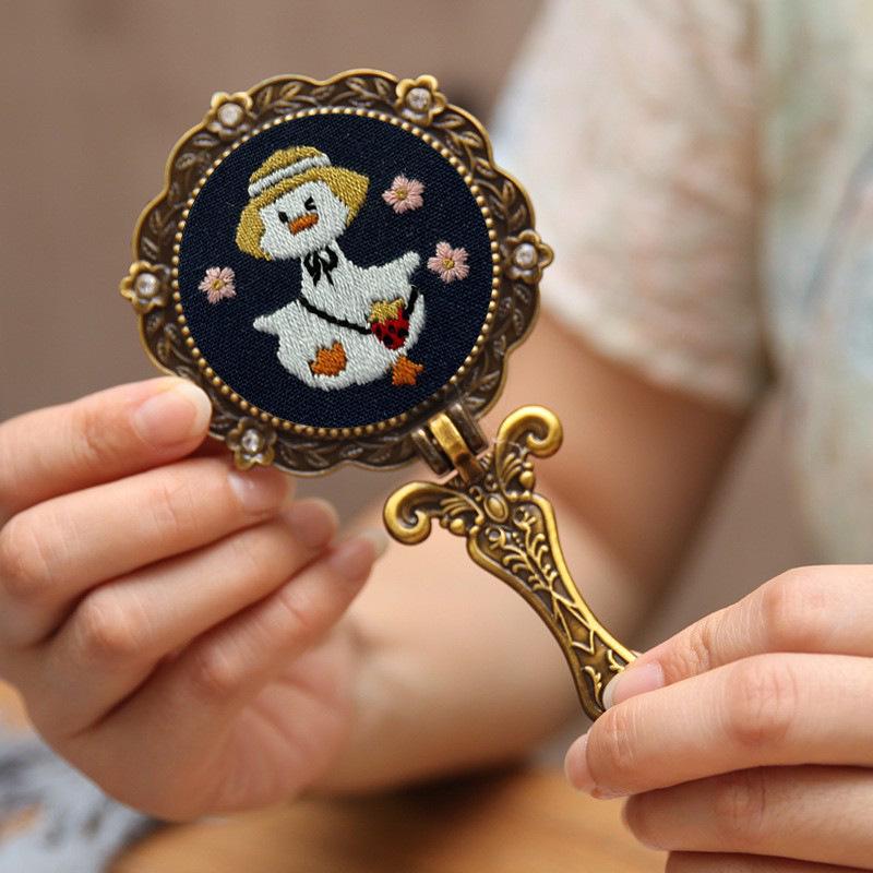 DIY Retro Embroidery Folding Makeup Mirror Kit: Beginner-Friendly Cute Ancient Style
