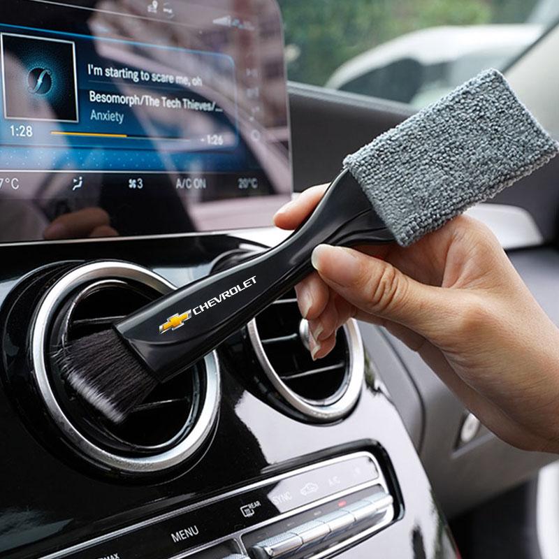 AABHF1 2 In 1 Car Interior Cleaning Brush Remove Dust Tools Accessories For Chevrolet Cruze Spark Captiva Suburban Camaro Malibu Trax