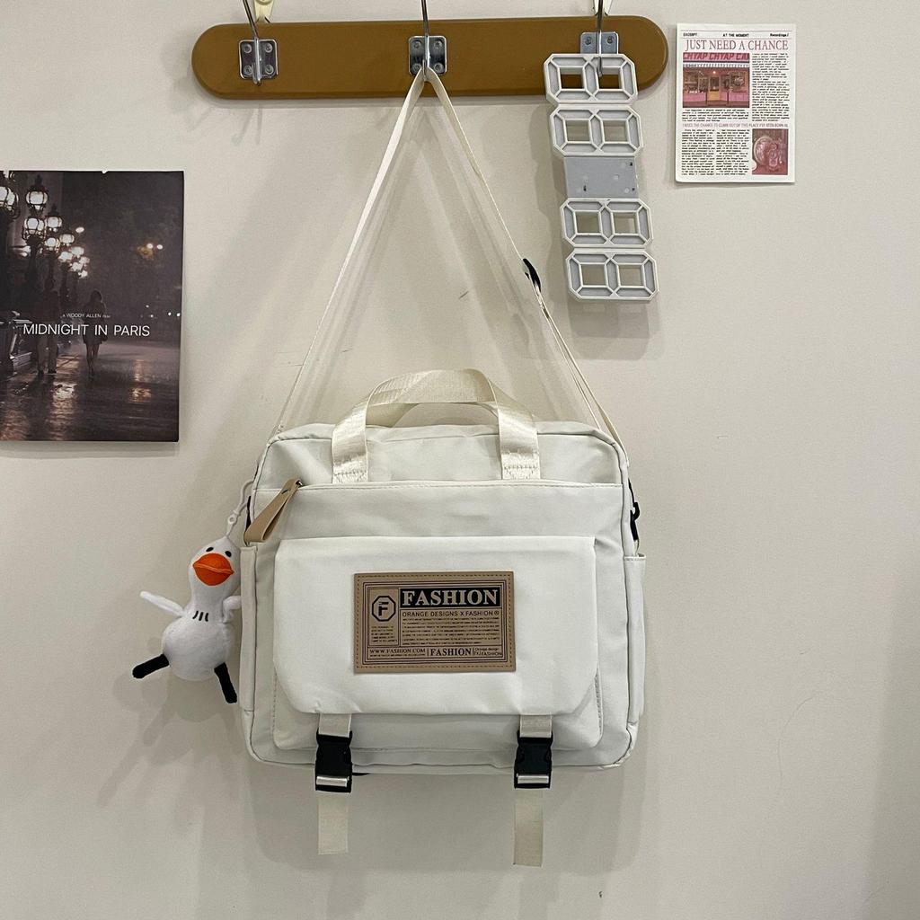 Fashionable Water-Repellent Student Backpack: Trendy High-Capacity Design for Couples