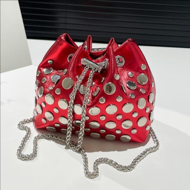 Trend Drawstring Bucket Bag Bag Женская сумка через плечо с заклепками Высококачественная универсальная сумка-мессенджер