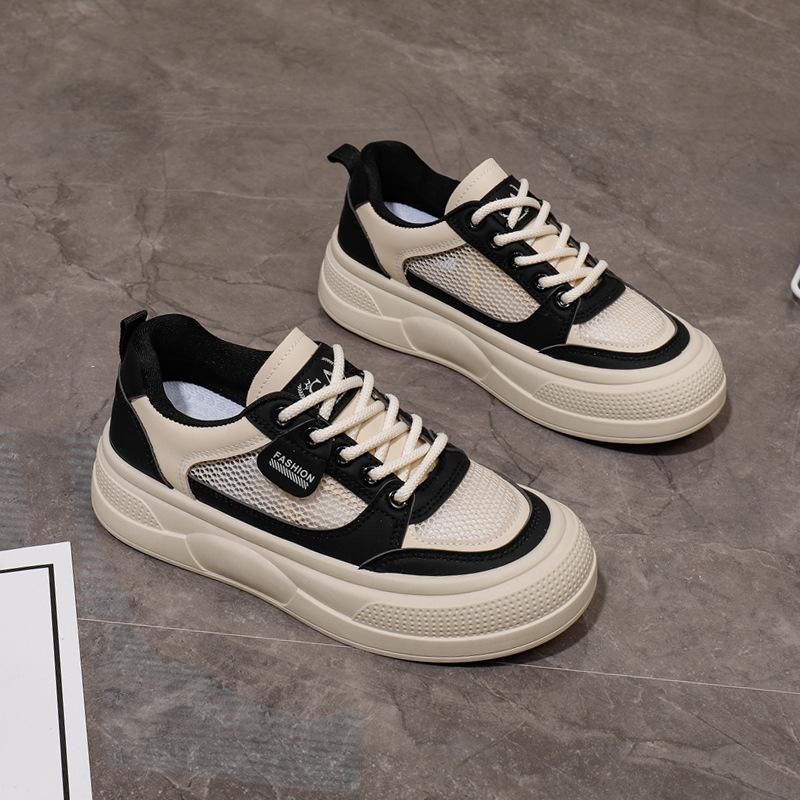 2025 летние маленькие белые туфли, новая корейская версия, женские студенческие туфли на платформе, увеличивающие рост, спортивная обувь для сноуборда, повседневная уличная съемка Q2013