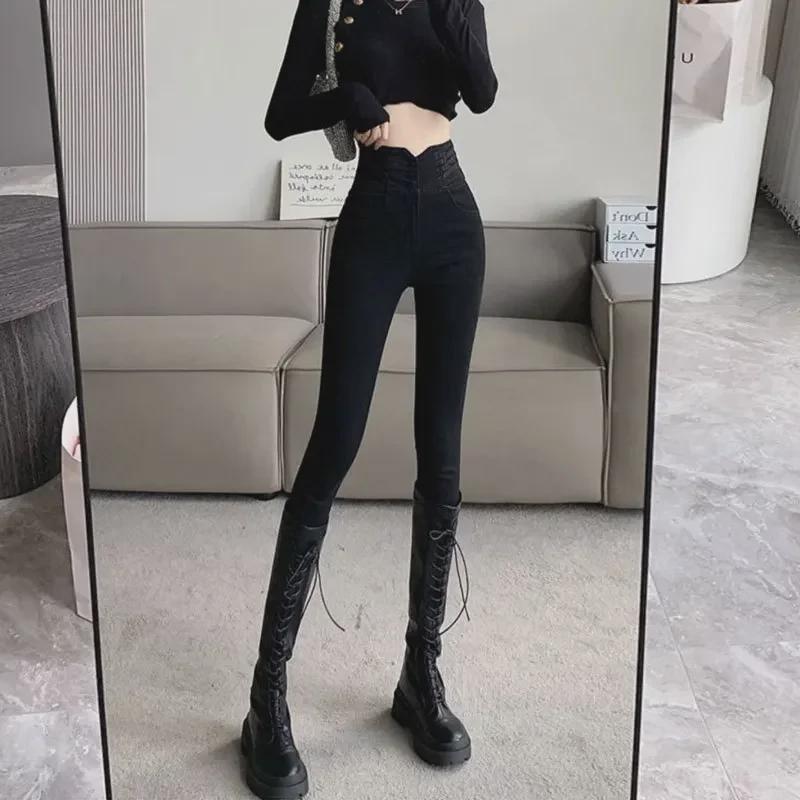 Женские черные узкие джинсы с застежкой на пуговицы и ультра-высокой талией, приподнимающие бедра