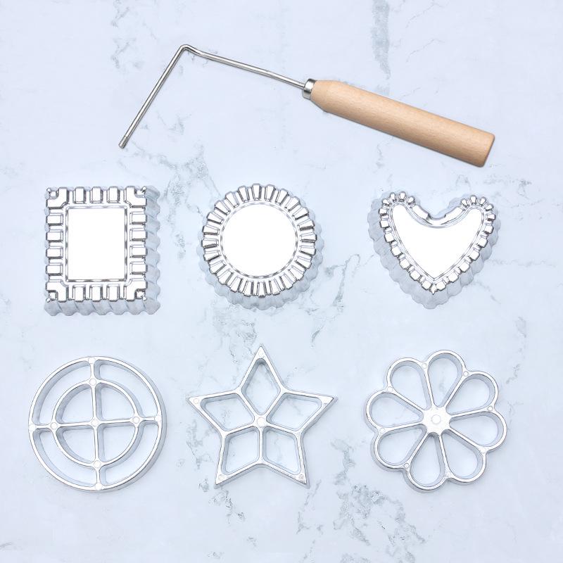 Non-Stick Aluminum Dumpling & Cake Frying Spoon Mold