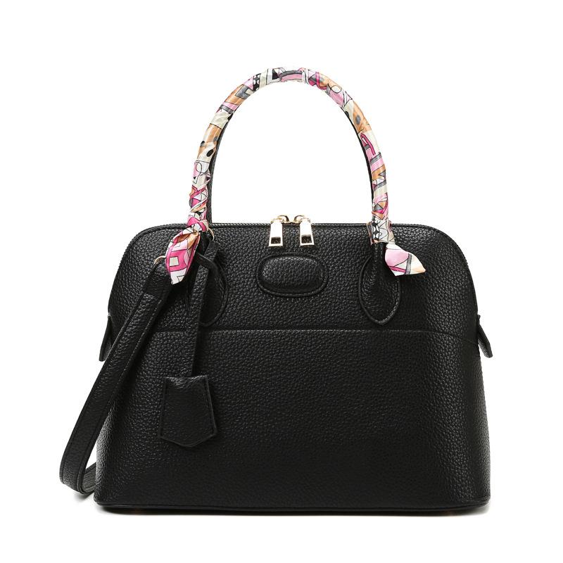 New Retro Large-capacity Women's Shoulder Handbag Textured Messenger Bag Versatile Shell Bag