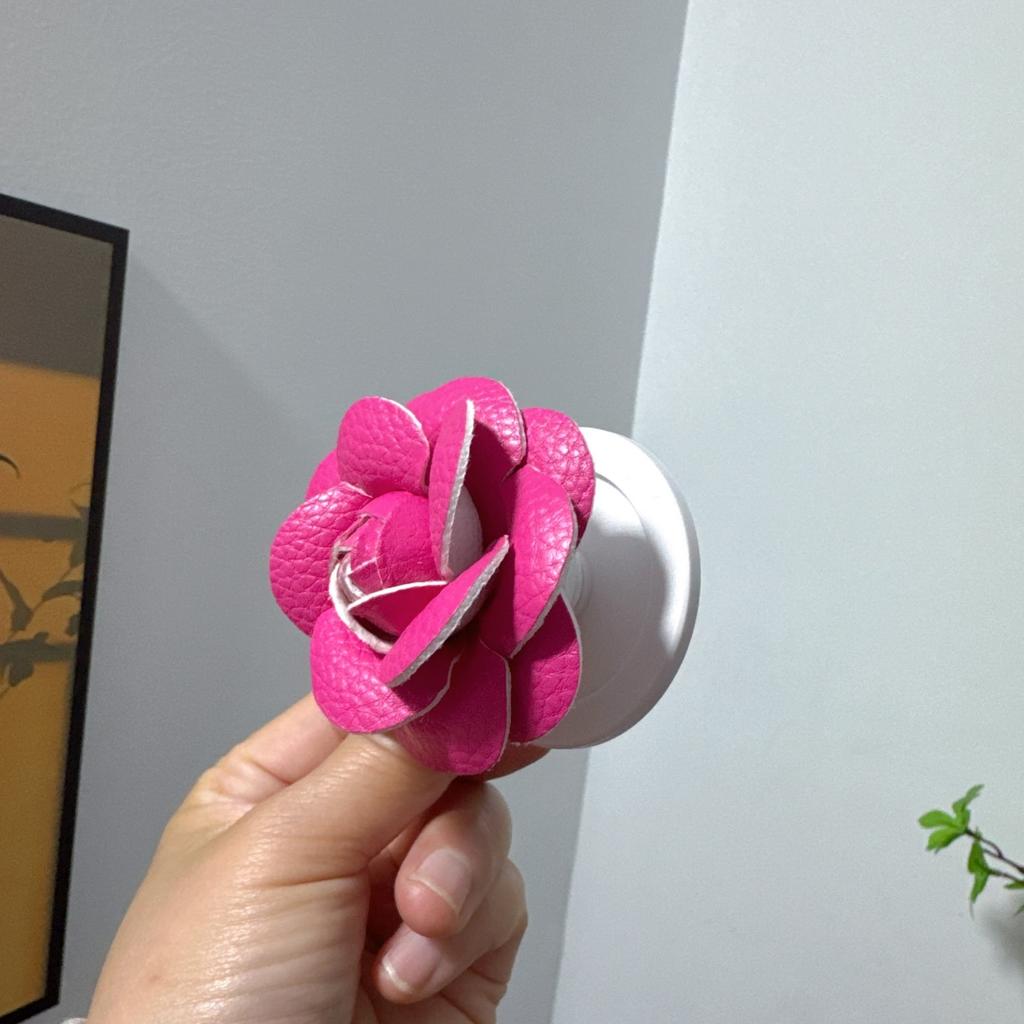 Cute 3D Flower Magnetic Suction Bracket Foldable Griptok Phone Holder for IPhone Samsung Support Socket Pocket Grip Stand Bracke