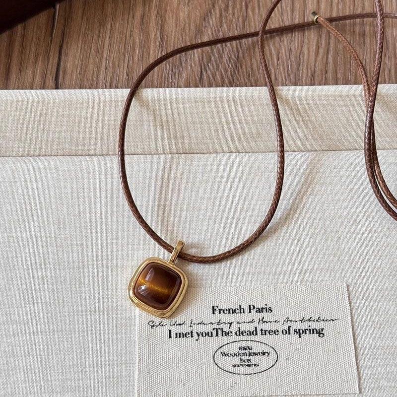 Ретро жемчужное ожерелье-камера: Уникальная длинная коричневая цепочка для женских свитеров