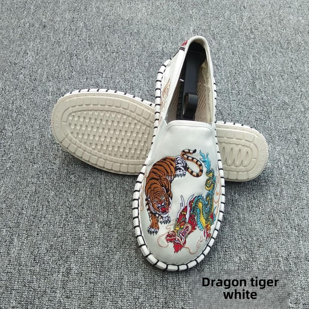 Embroidery Loafers Men Breathable Slip On Cloth Shoes  Lightweight Flat Shoes Men Leisure Sneaker