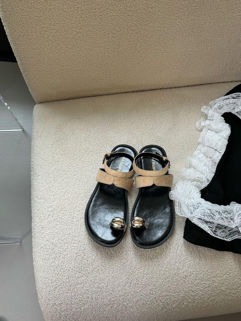 A852-12~ Сандалии с плоской подошвой, французские с металлическим носком, женская обувь лето 2025, новая римская обувь