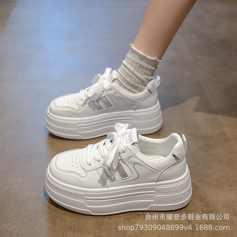 Simple mesh muffin women's summer new lightweight and versatile breathable height-increasing casual shoes