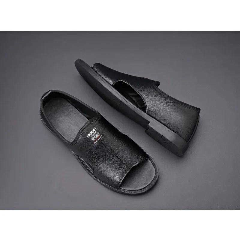 Модные мужские сандалии на плоской подошве из полой кожи, летние новые дизайнерские повседневные мужские сандалии для вождения на открытом воздухе, пляжные мужские сандалии