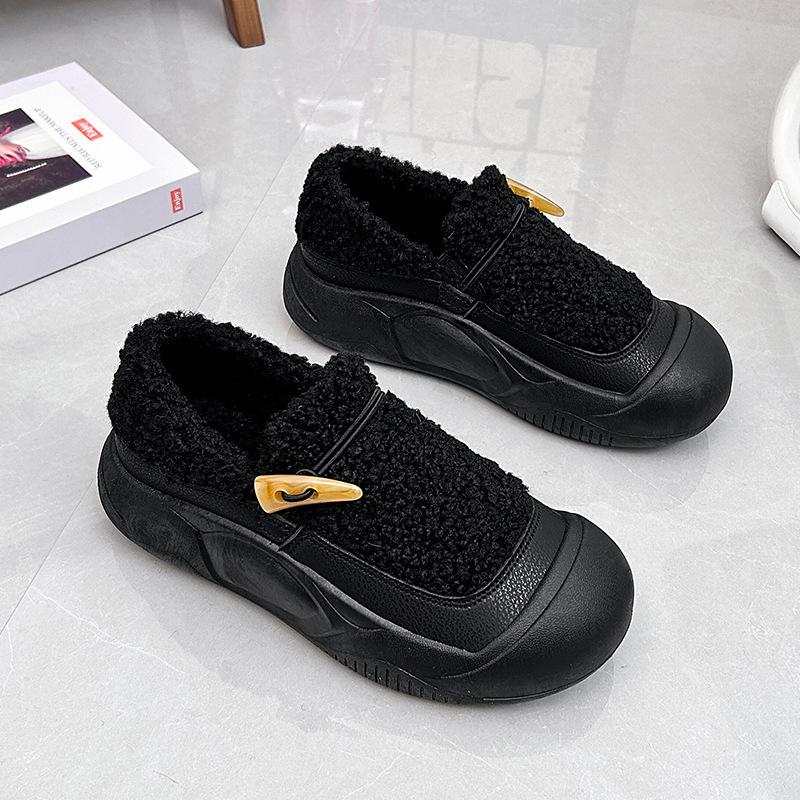 Women's Casual Fuzzy Loafer Shoes Faux Fur Moccasins Slip On Shoes Indoor and Outdoor Winter Warm Fleece Sneakers Lightweight Walking Shoes for Women